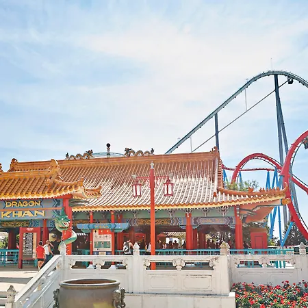 Portaventura Lucy's Mansion: Unlimited Park Access & Express Passes 5*