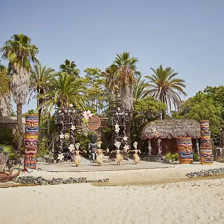Portaventura Lucy's Mansion: Unlimited Park Access & Express Passes Hotel