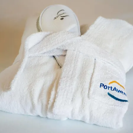 Hotel Portaventura Lucy's Mansion: Unlimited Park Access & Express Passes Salou